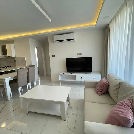 Apartament Luxury And Kirenia